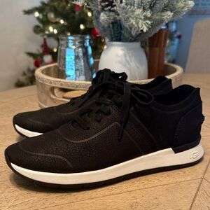 UGG Women’s Adaleen Leather Sneakers 8.5 (Never Worn)